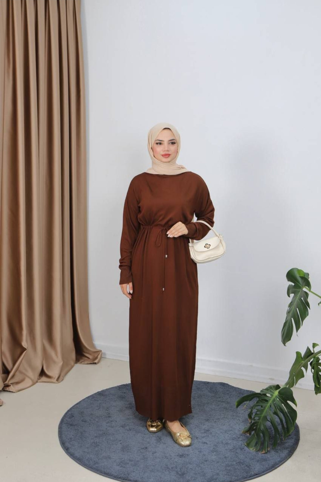 Abaya Amira