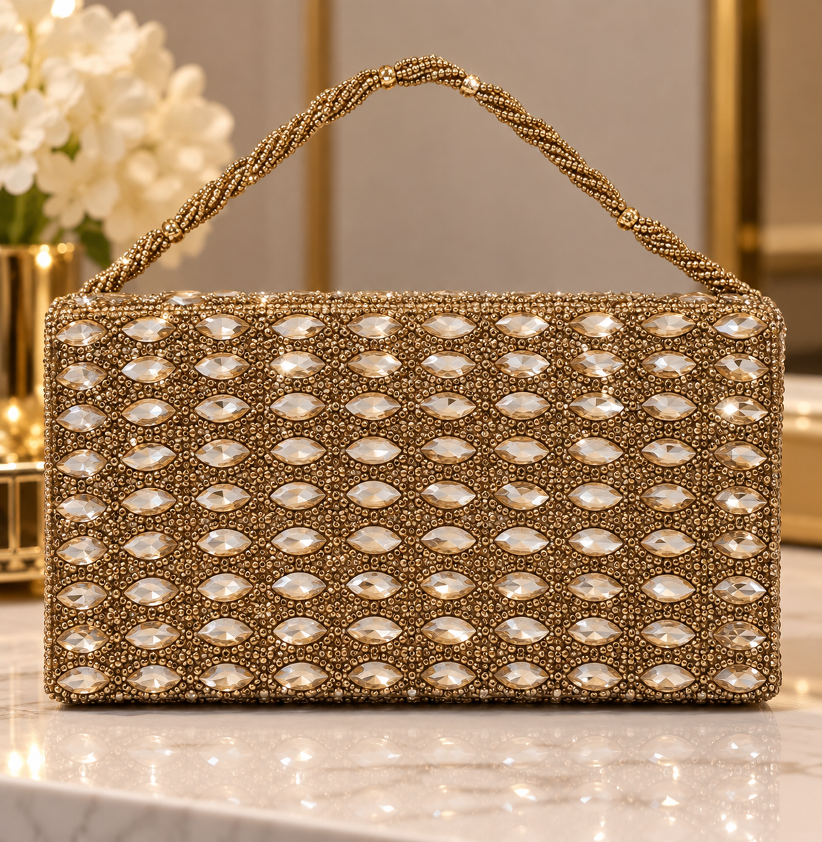 Sac de Soirée Bijoux Doré – Fabriqué à la Main aux Émirats